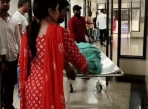 कुरुक्षेत्र-कैथल मार्ग पर पिंडारसी गांव के पास भीषण हादसा। बागड़ धाम जा रहे श्रद्धालुओं की ट्रैक्टर-ट्राली पलटने से 6 की मौत और 24 घायल। पढ़ें पूरी खबर।