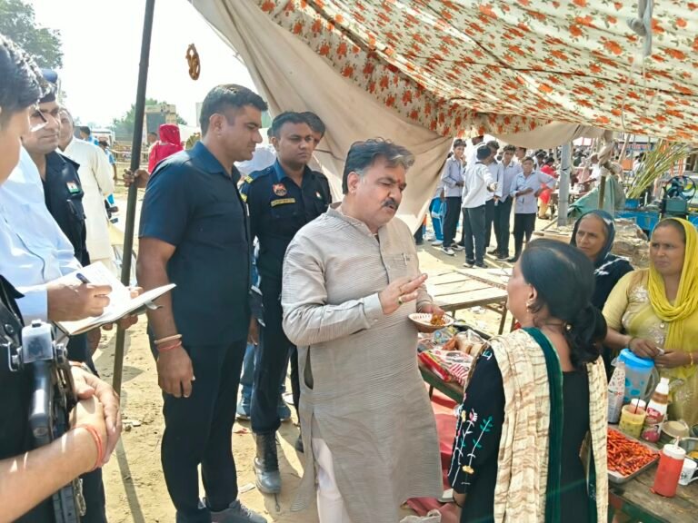 Narnaund News Live: राखीगढ़ी महोत्सव में बचपन की यादों में खोए डिप्टी स्पीकर कृष्ण लाल मिढ़ा! बच्चों संग खाई पकौड़ियां और ली कुल्फी की चुस्की