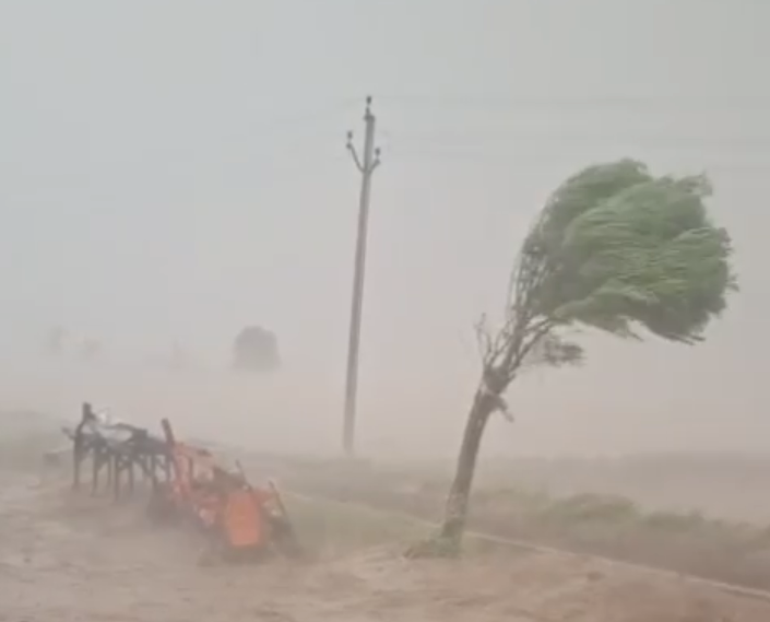 आज से बदलेगा मौसम, हवाओं के साथ बूंदाबांदी की संभावना, Rohtak Weather Update