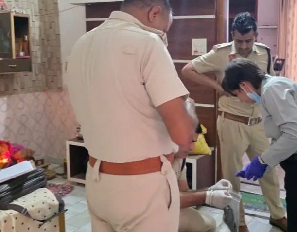 Hisar News : आदमपुर में छात्र की मौत के मामले में नया मोड़, दोस्त के घर गोली लगने से हुई थी मौत 1 Screenshot 2026 1014 222545