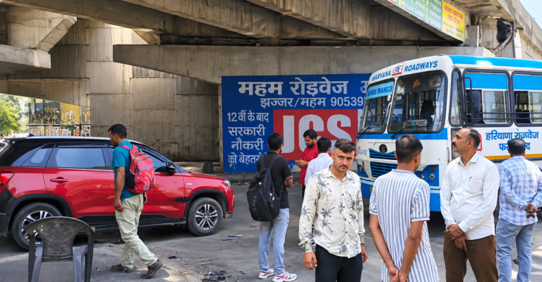 महम में दर्दनाक हादसा: रोडवेज बस-ब्रेजा की टक्कर, बुजुर्ग की मौत, दो गंभीर