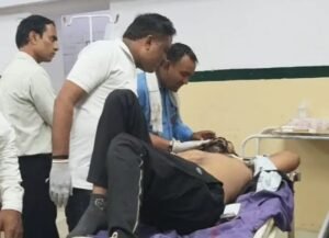 भिवानी में कार-ट्रक की भीषण टक्कर, 2 की मौत, 3 गंभीर | Pokarwas Accident भिवानी में कार-ट्रक की टक्कर, दो की मौत, तीन गंभीर - Car Truck Accident