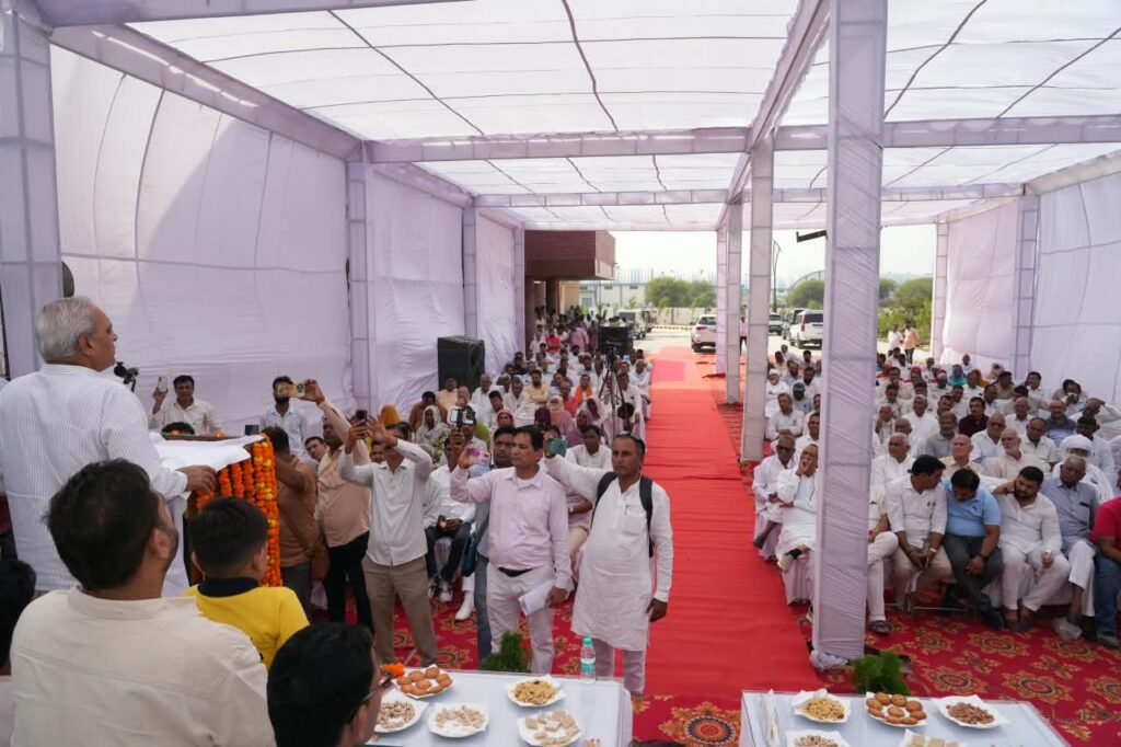 बरवाला को मिला हाई-टेक बस स्टैंड! एसी वेटिंग रूम से बेबी केयर तक, जानें यात्रियों को क्या-क्या मिलेंगी नई सुविधाएं